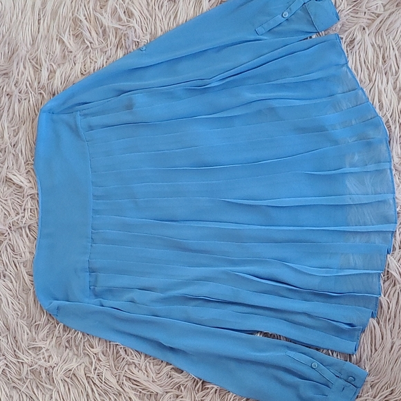 ▪︎Jennifer Lopez Pleated Blouse▪︎ - Picture 5 of 8